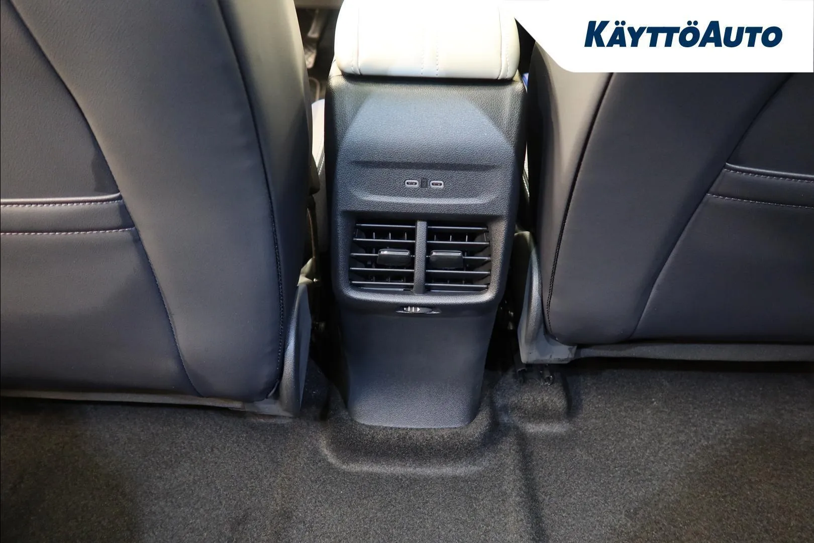 Ford Capri NOH-431 carousel image