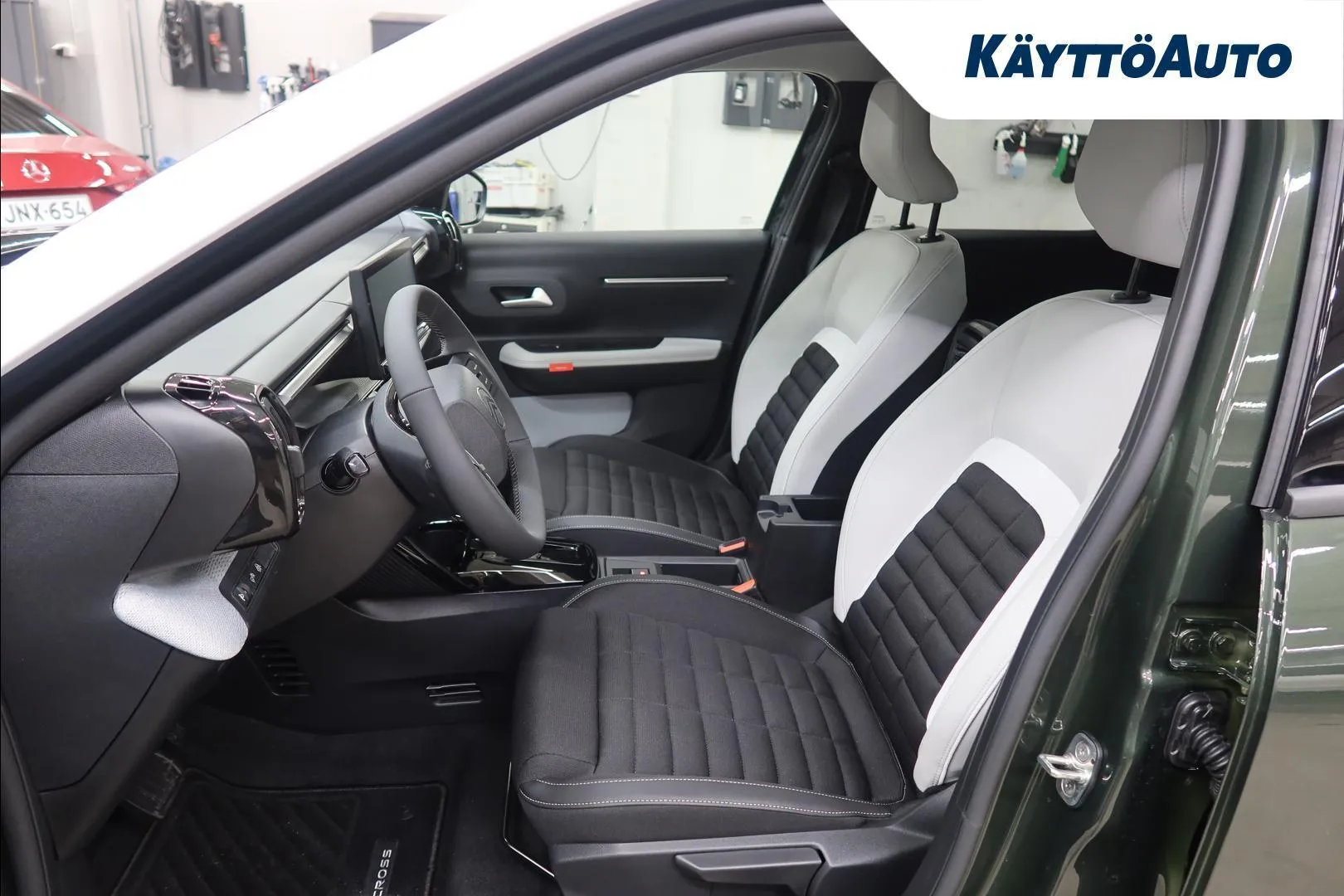 Citroen C3 Aircross XTS-660 carousel image