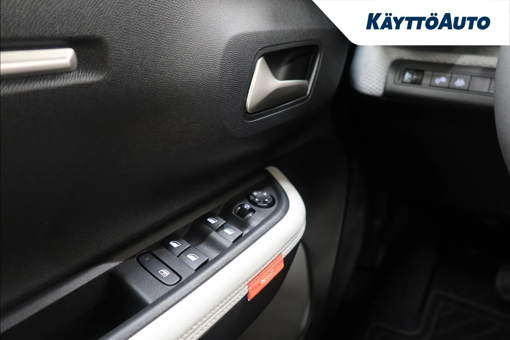 Citroen C3 YMG-301 carousel image