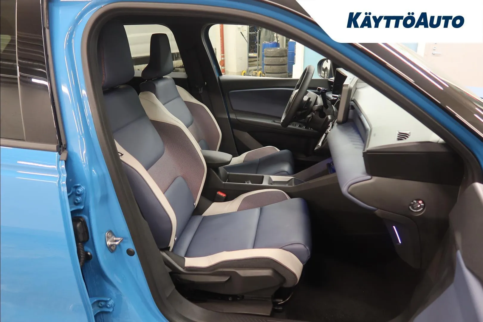 Nissan Micra YME-738 carousel image