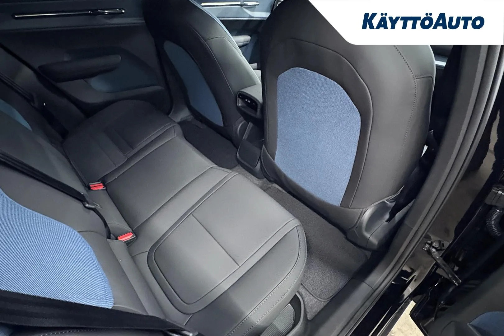 Volvo EX30 RXR-408 carousel image