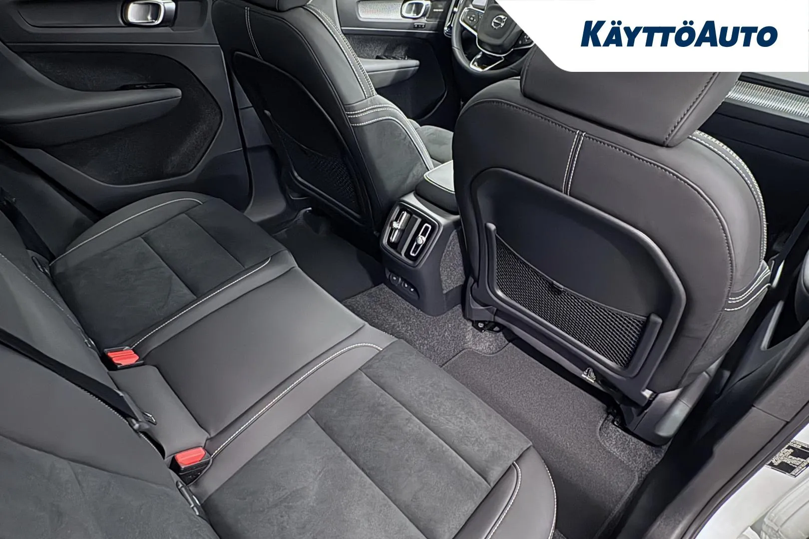 Volvo EC40 NOH-855 carousel image