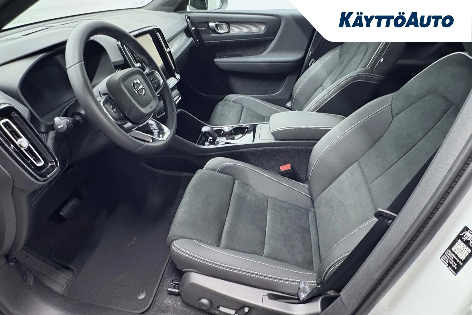 Volvo EC40 NOH-855 carousel image