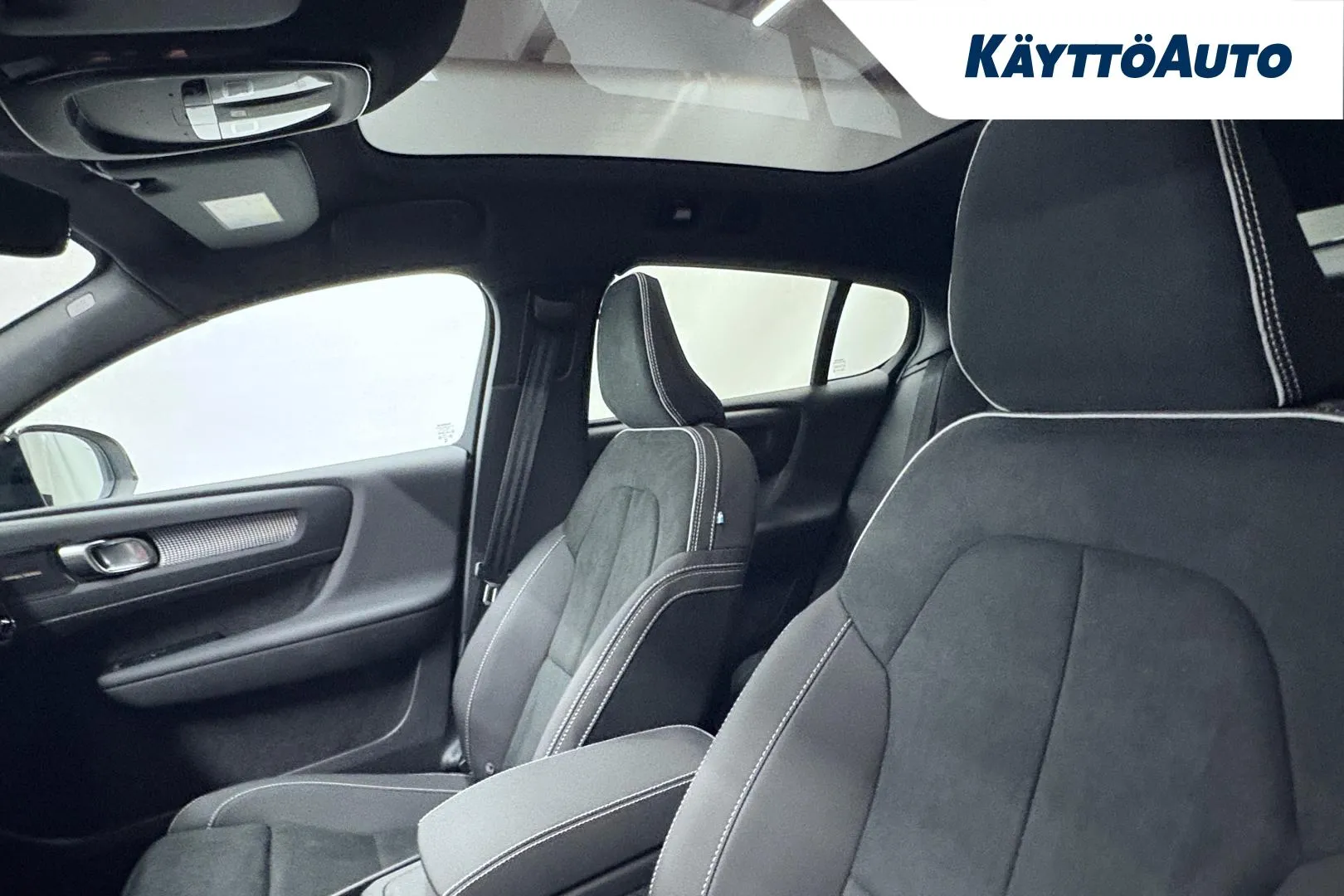 Volvo EC40 NOH-855 carousel image