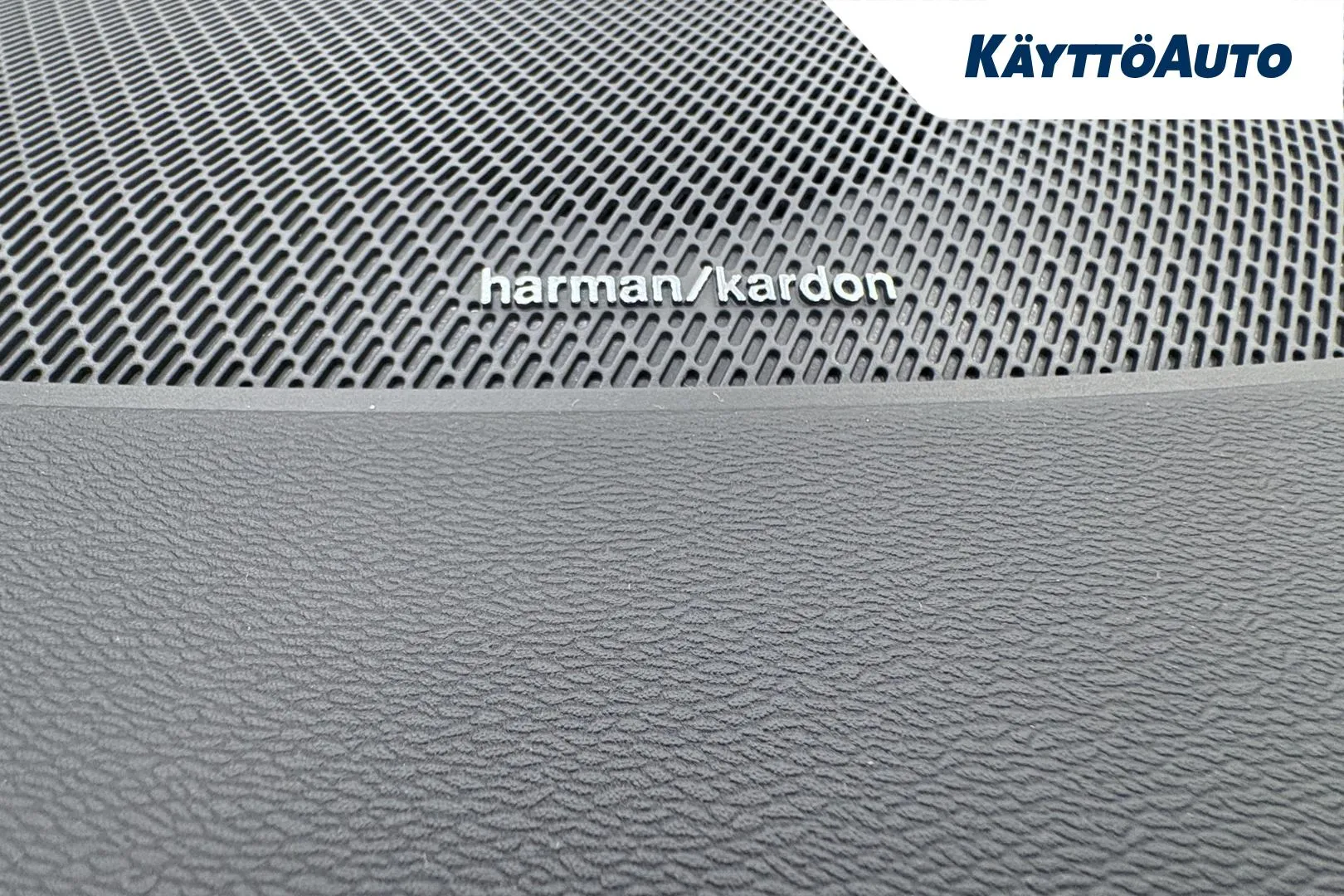 Volvo EC40 NOH-855 carousel image