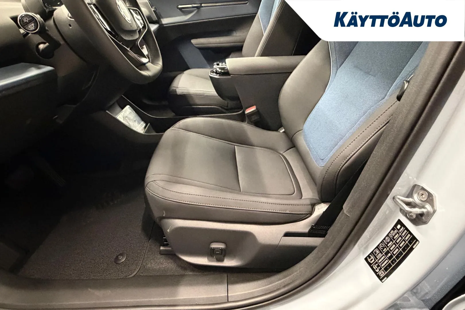 Volvo EX30 XTN-409 carousel image