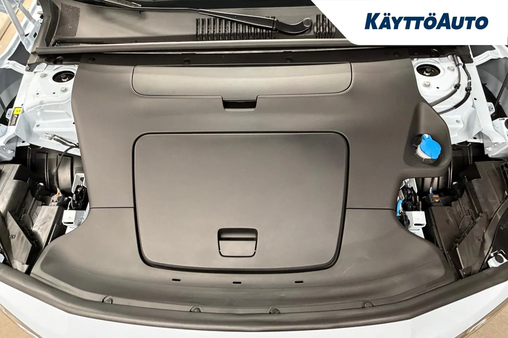 Volvo EX30 XTN-409 carousel image