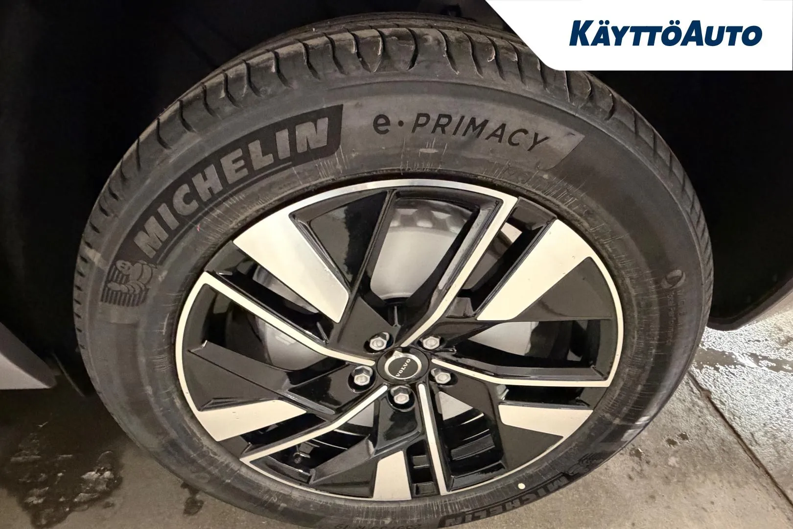 Volvo XC60 SRR-618 carousel image