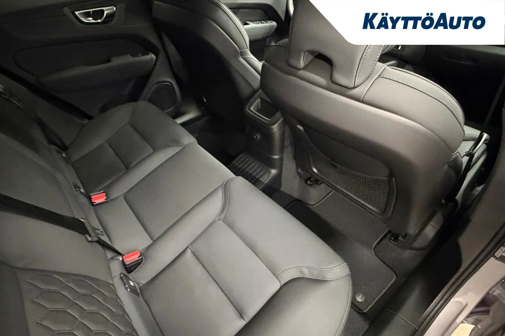 Volvo XC60 SRR-618 carousel image