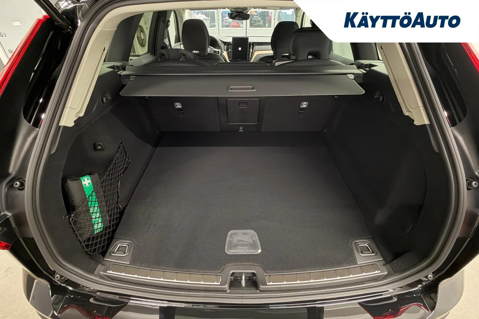 Volvo XC60 XTO-148 carousel image