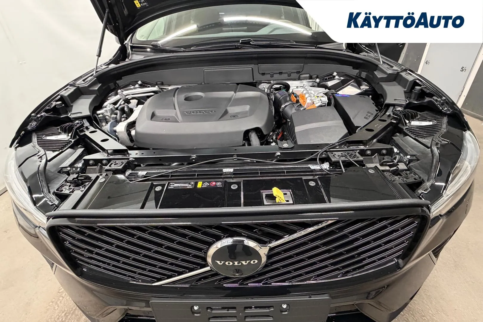 Volvo XC60 XTO-148 carousel image