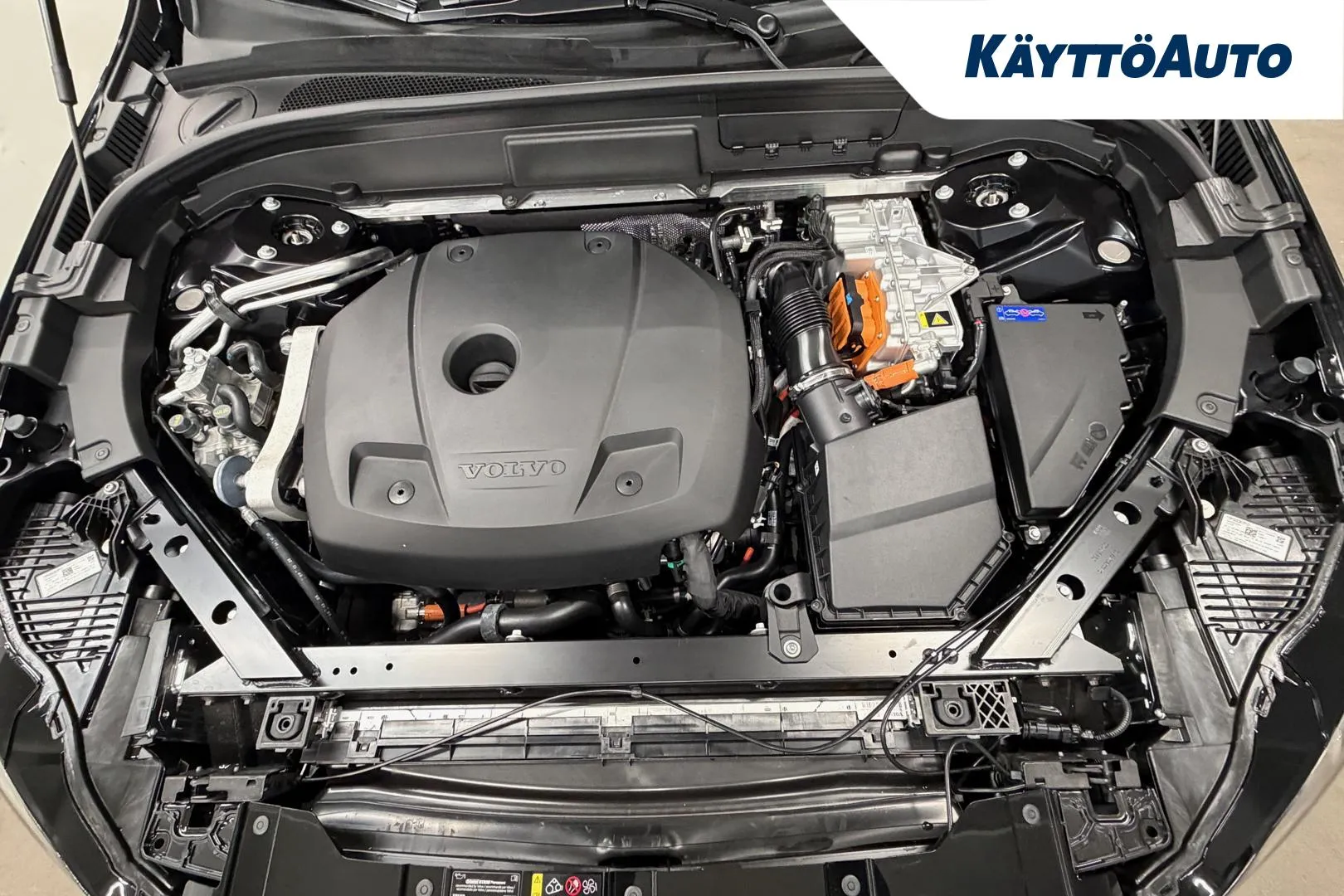 Volvo XC60 XTO-148 carousel image