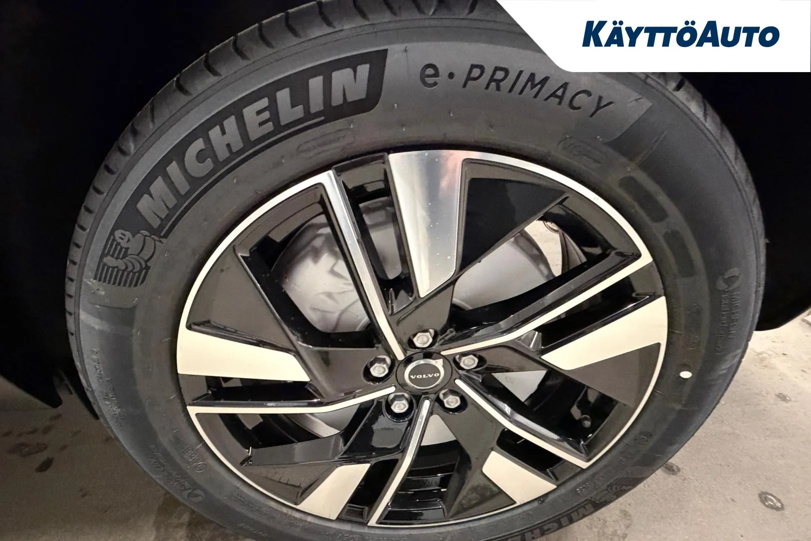 Volvo XC60 XTO-148 carousel image