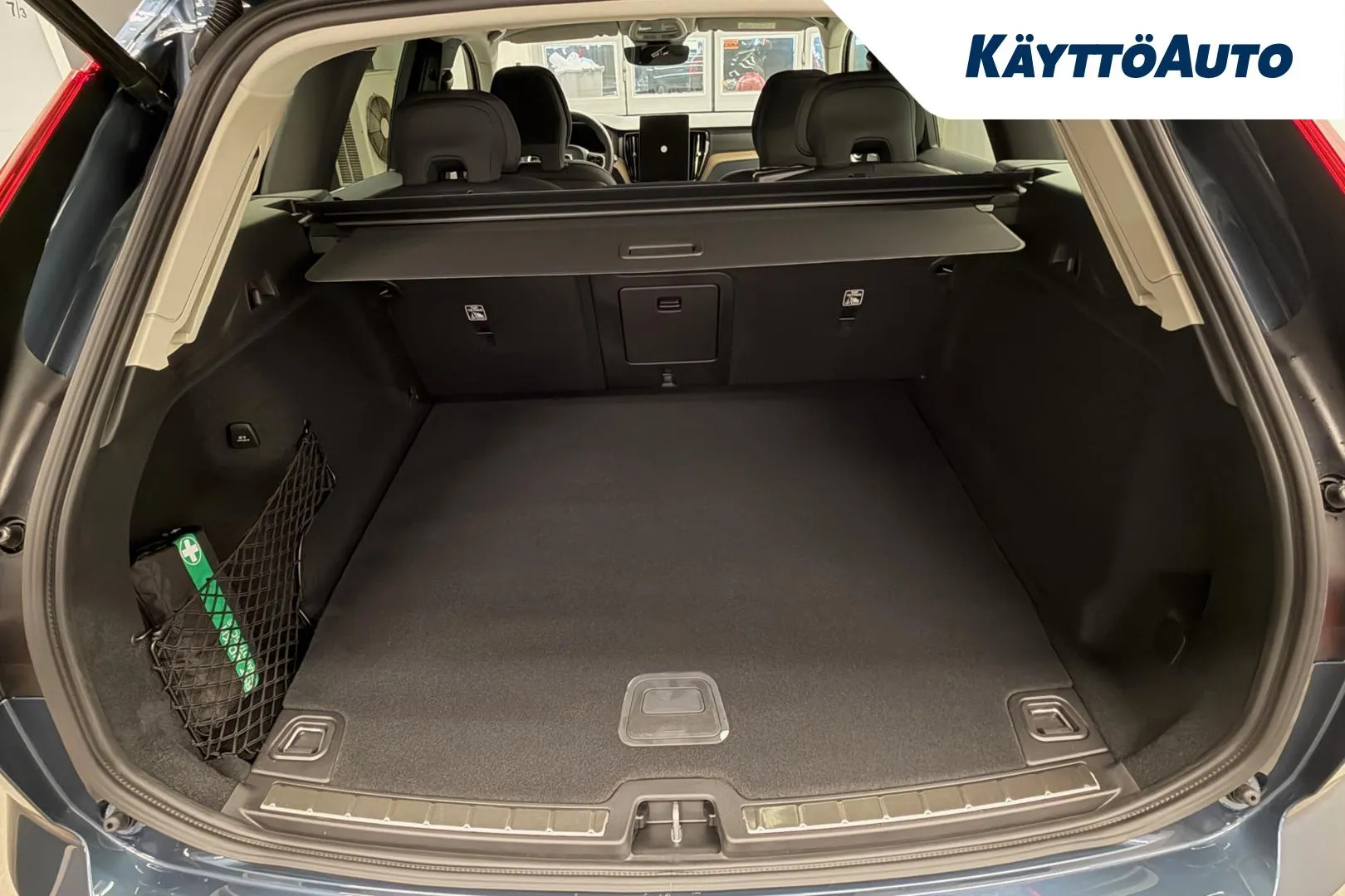 Volvo XC60 SRU-428 carousel image