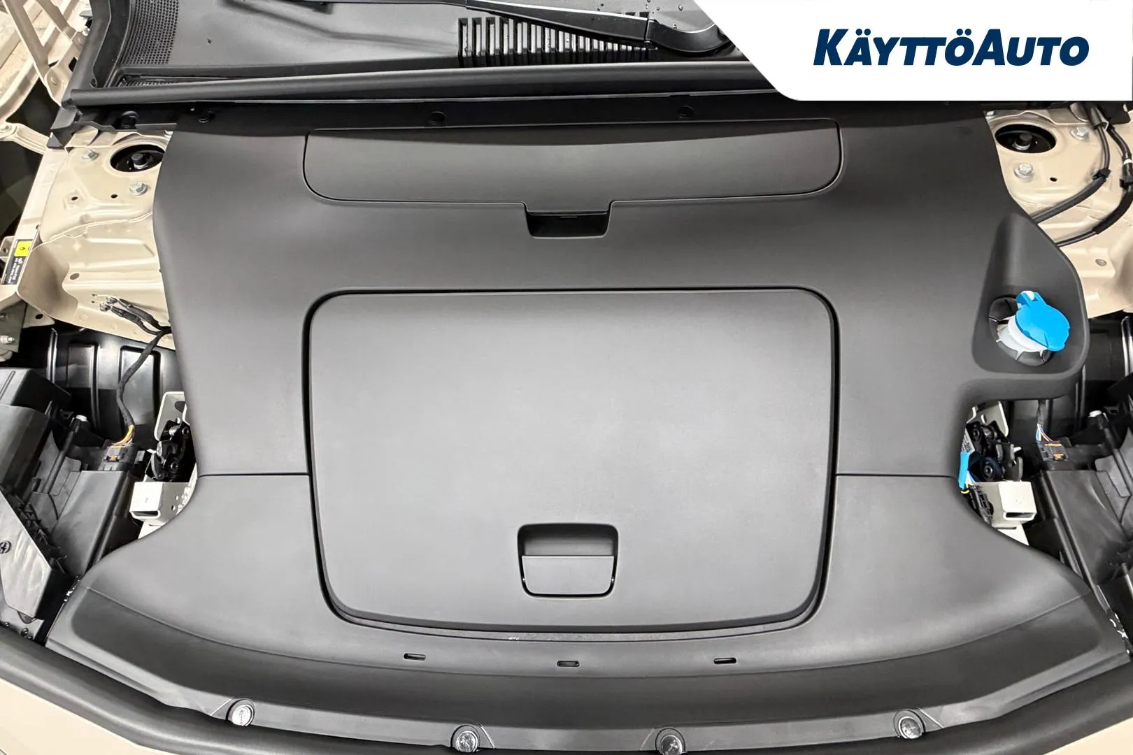 Volvo EX30 SRU-445 carousel image