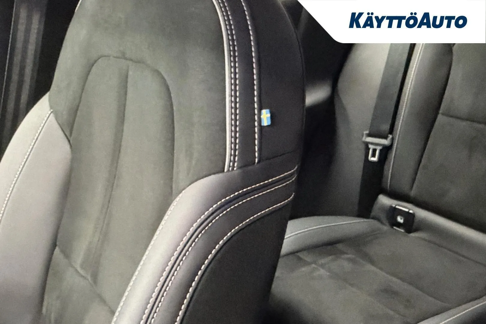 Volvo XC40 GPJ-212 carousel image