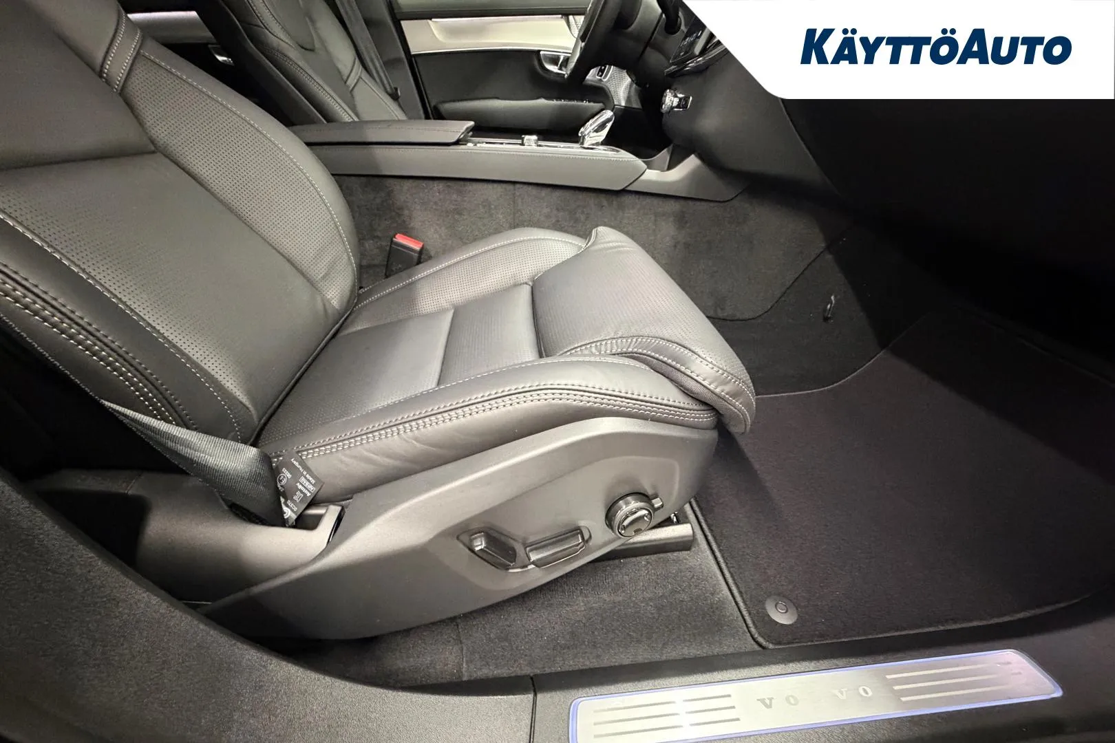 Volvo XC90 NOK-793 carousel image