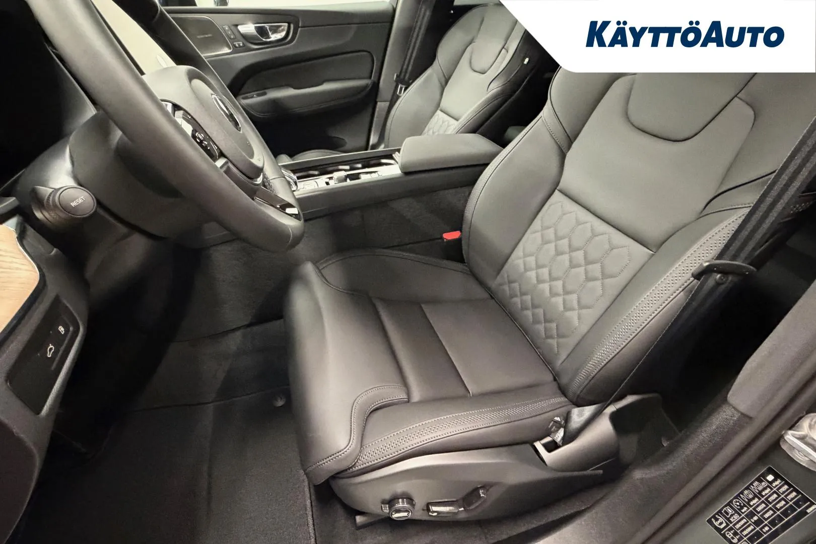 Volvo XC60 XTS-301 carousel image