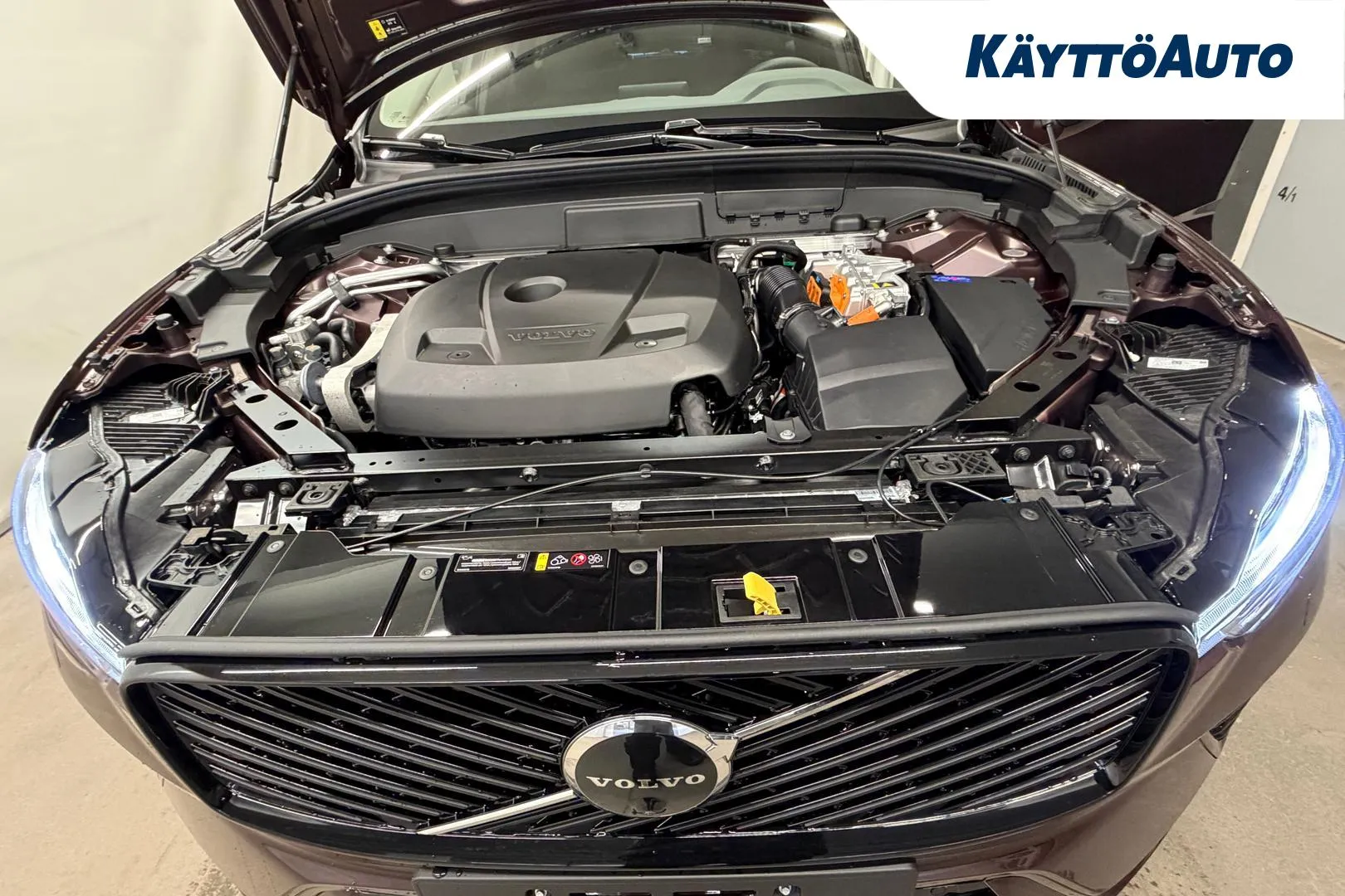 Volvo XC60 XTS-304 carousel image