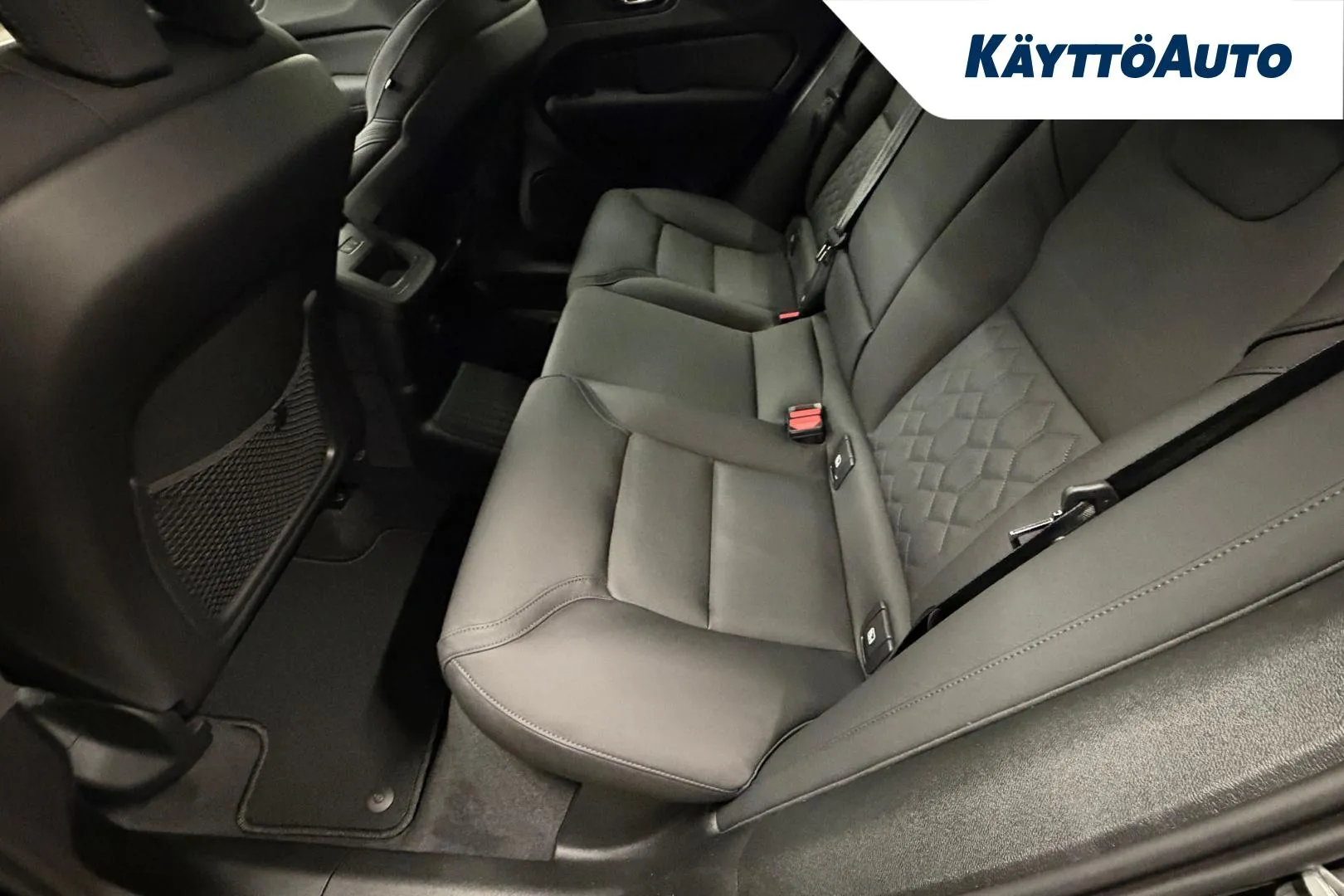 Volvo XC60 XTS-979 carousel image