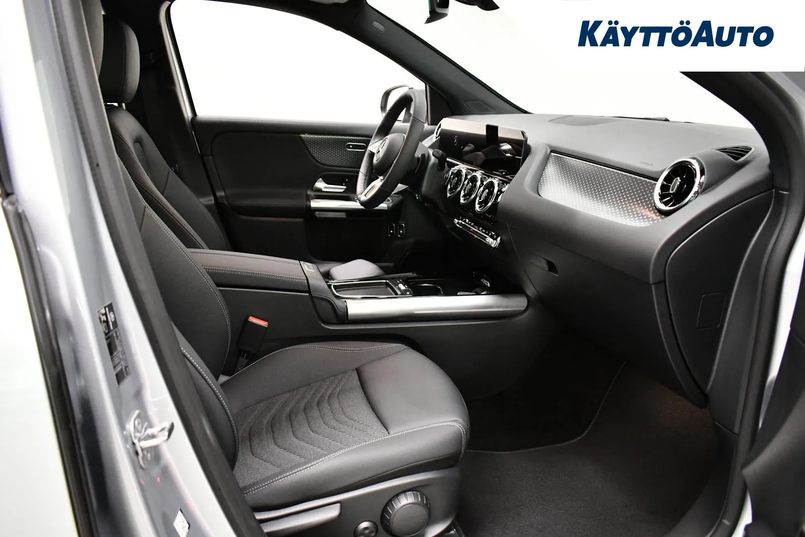 Mercedes-Benz GLA CSP-535 carousel image