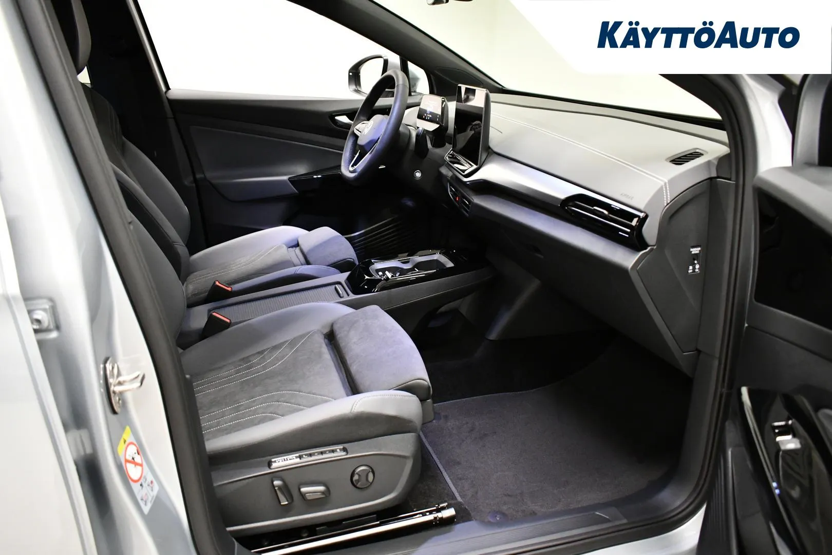 Volkswagen ID.4 NOK-319 carousel image