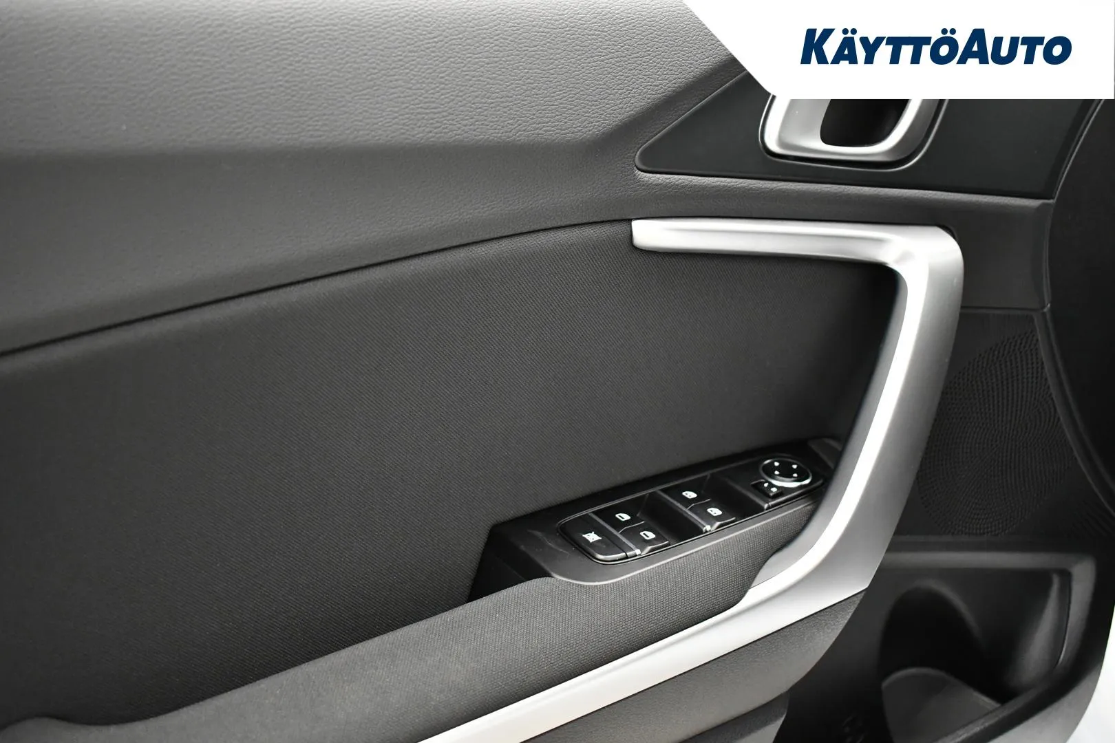 Kia Ceed MRL-777 carousel image