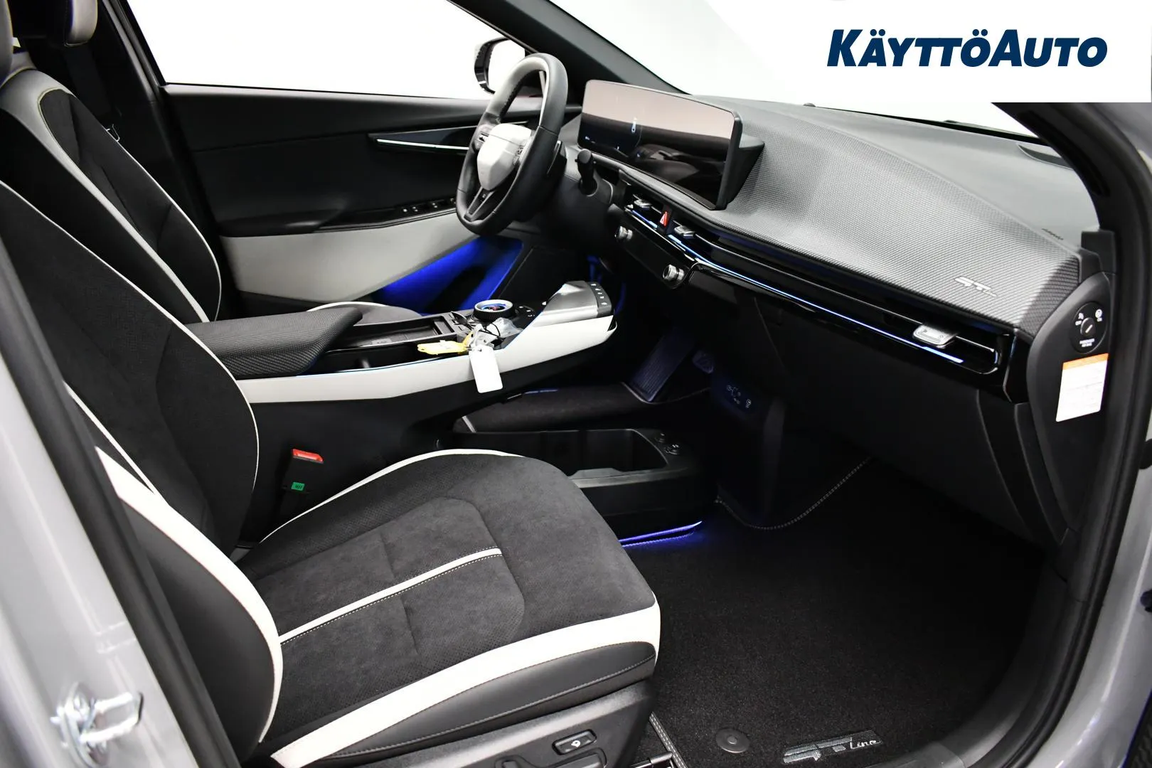 Kia EV6 KXO-638 carousel image