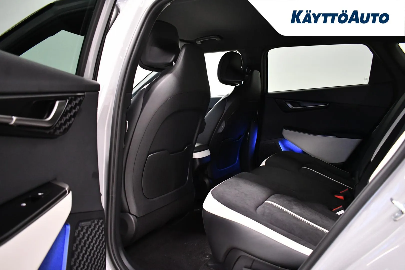 Kia EV6 KXO-638 carousel image