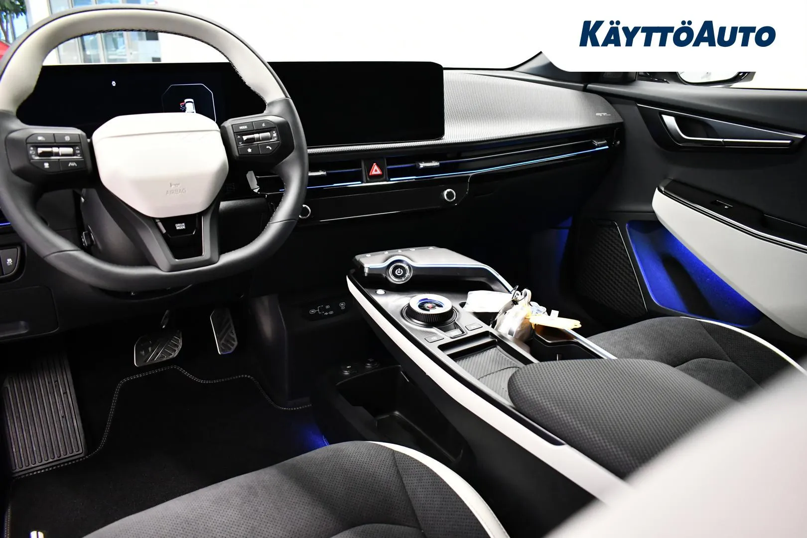 Kia EV6 KXO-638 carousel image