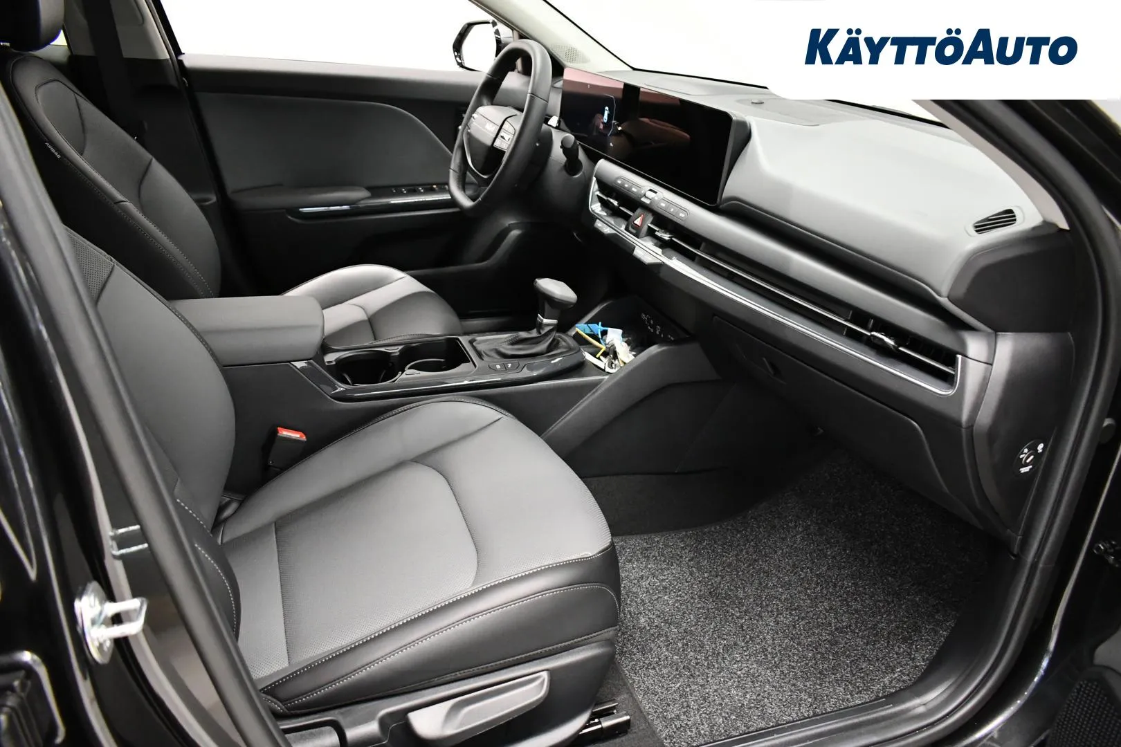 Kia K4 SRO-964 carousel image