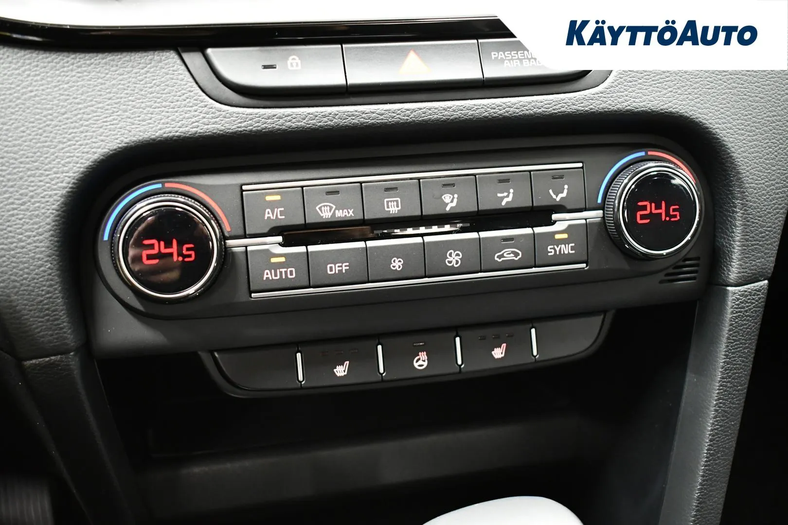 Kia XCeed XTM-877 carousel image