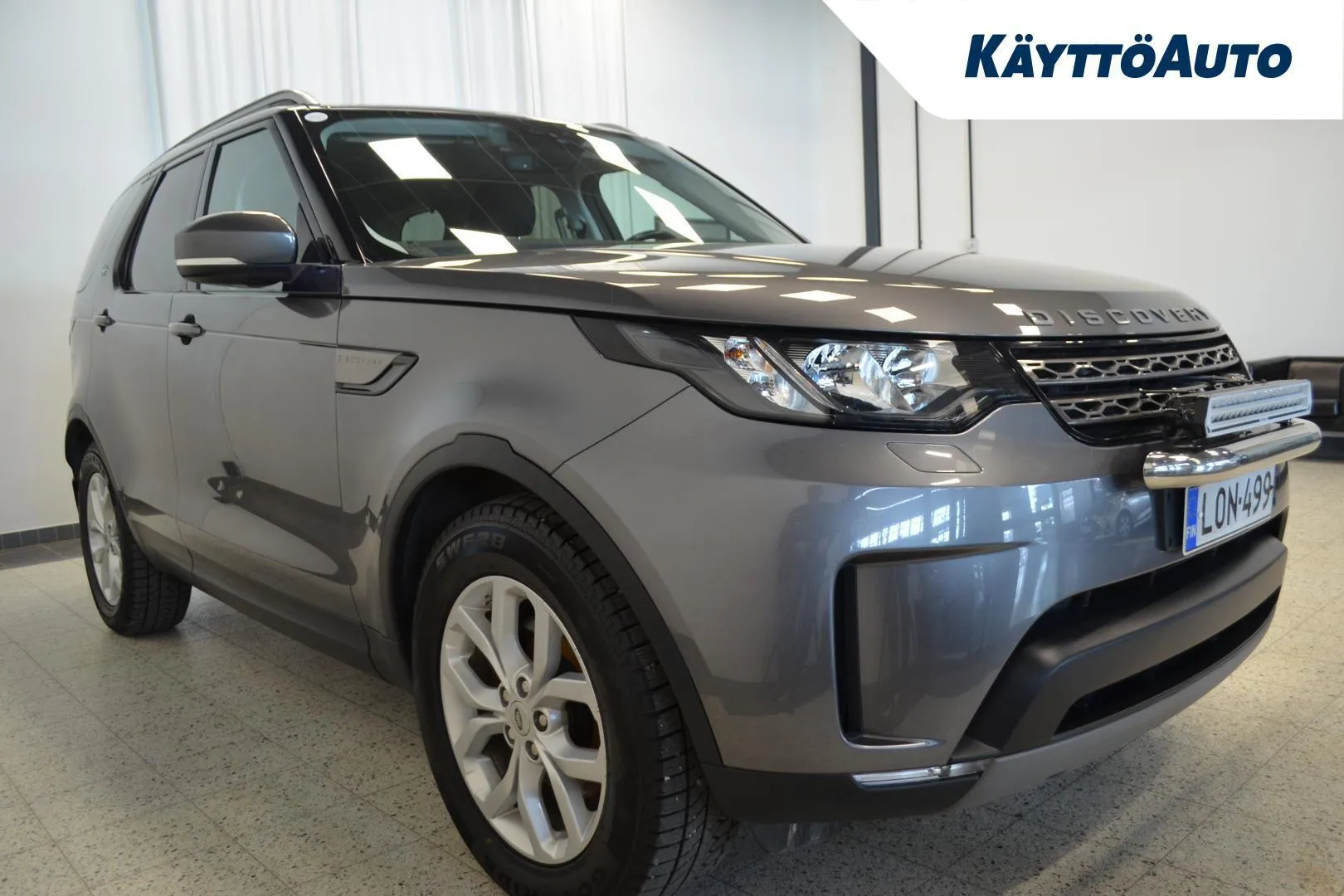 LAND ROVER Discovery LON-499 carousel image