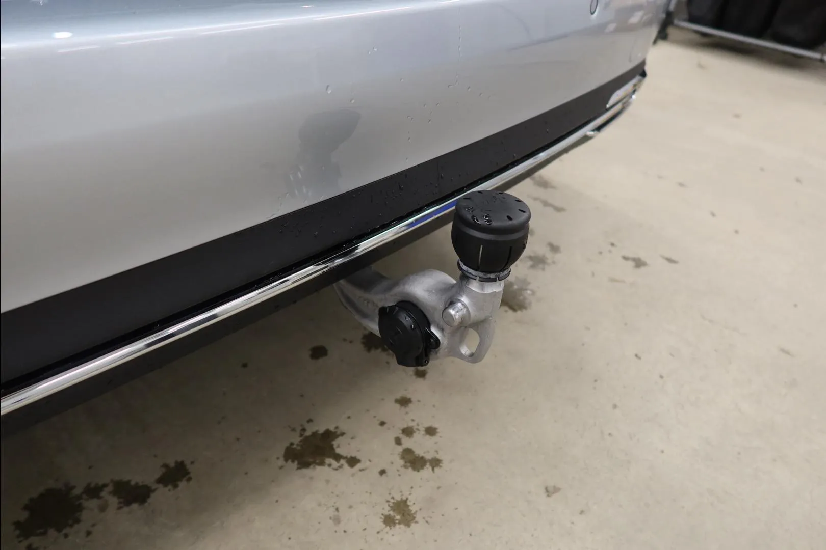Mercedes-Benz E SZH-206 carousel image