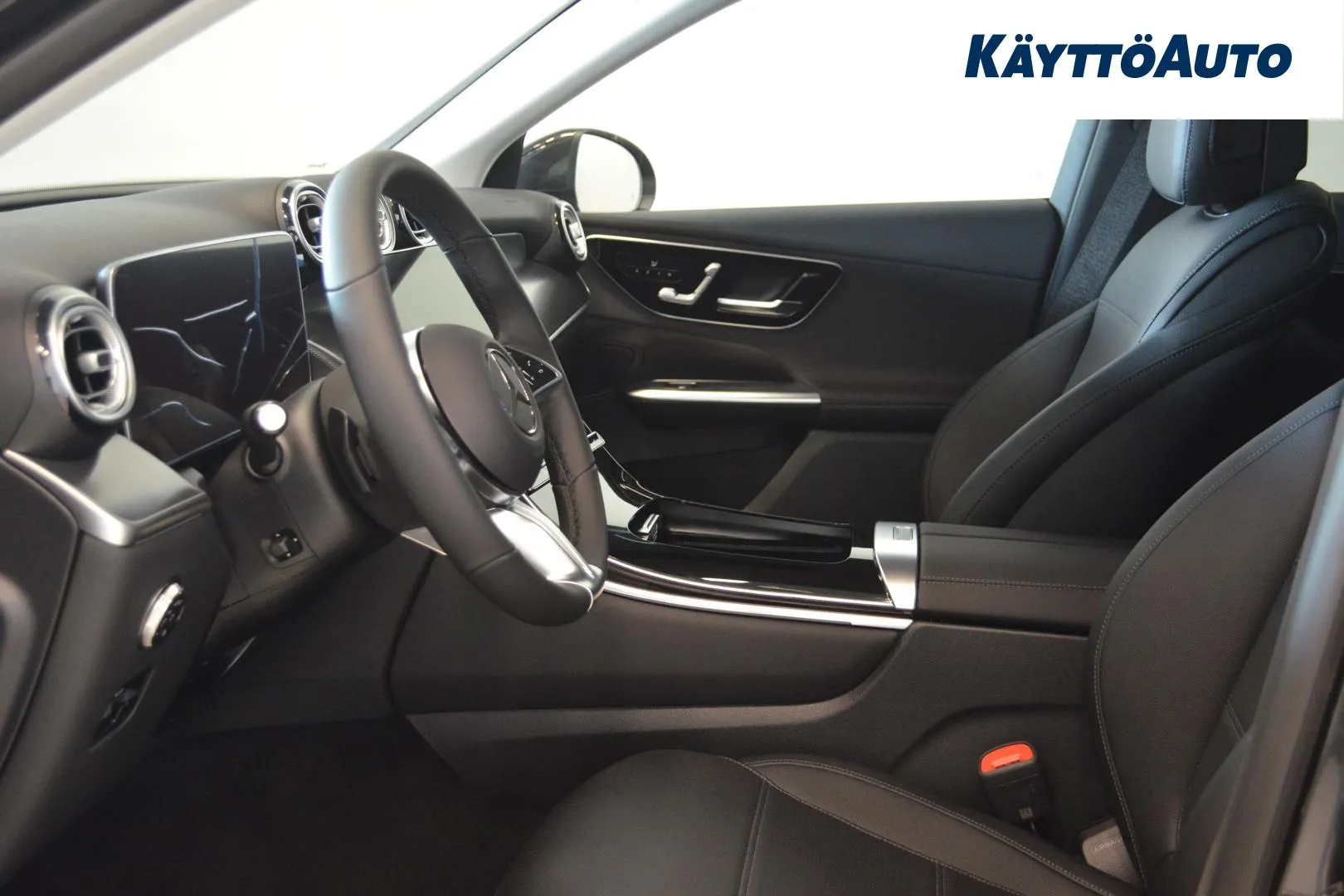 Mercedes-Benz GLC CSI-165 carousel image