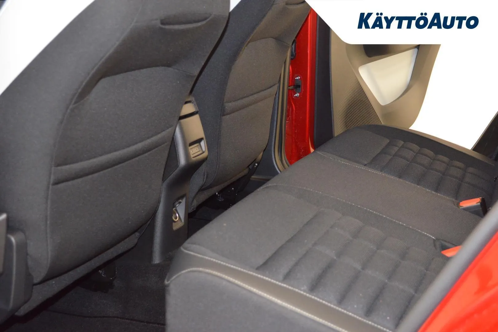 Citroen C3 Aircross XTO-263 carousel image