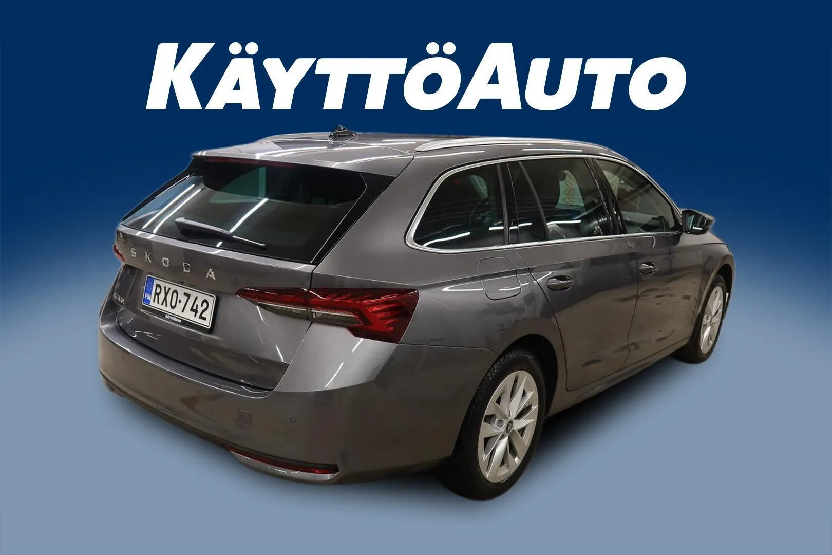 Skoda Octavia RXO-742 carousel image