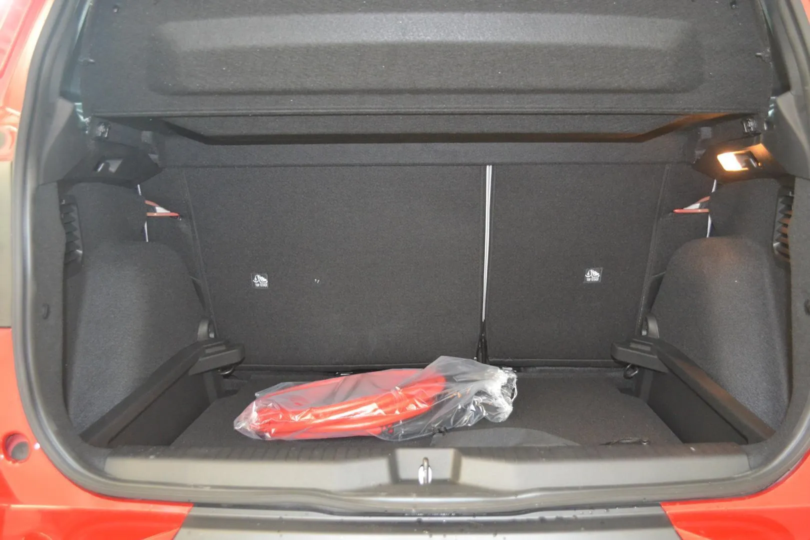 Citroen e-C3 Aircross XTN-316 carousel image