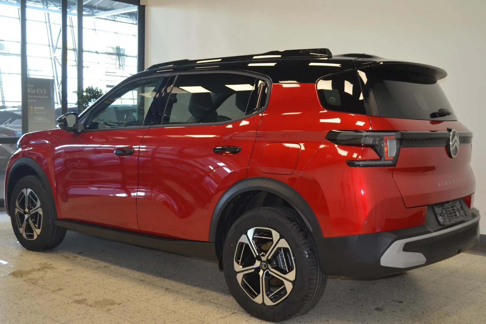 Citroen e-C3 Aircross XTN-316 carousel image