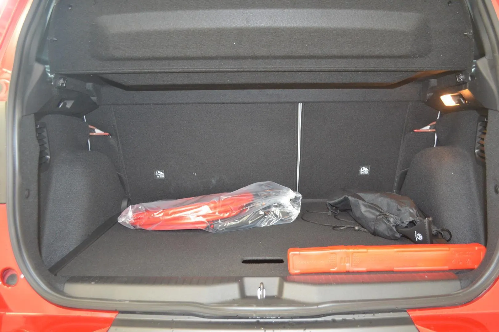 Citroen e-C3 Aircross XTN-316 carousel image