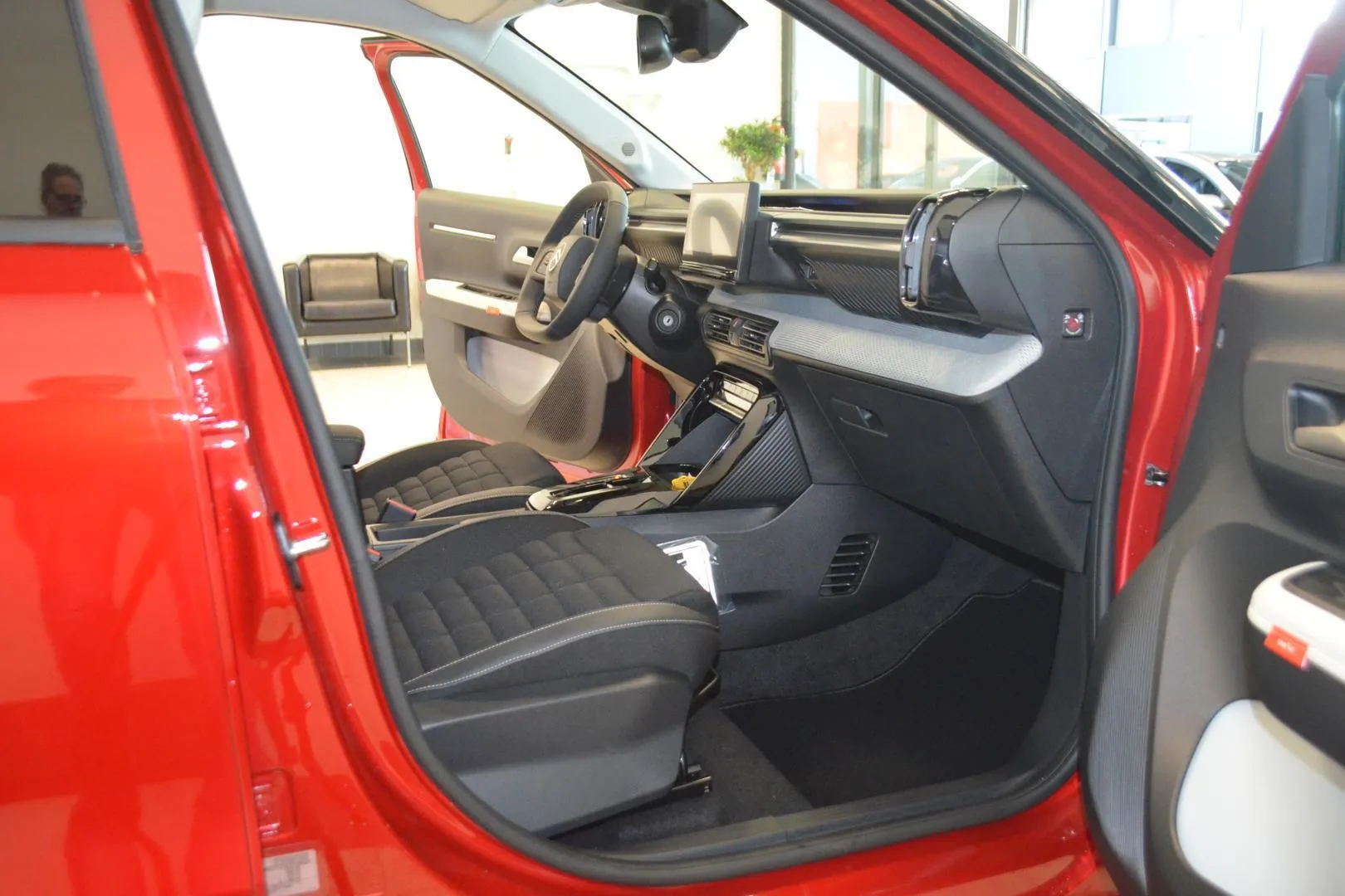 Citroen e-C3 Aircross XTN-316 carousel image