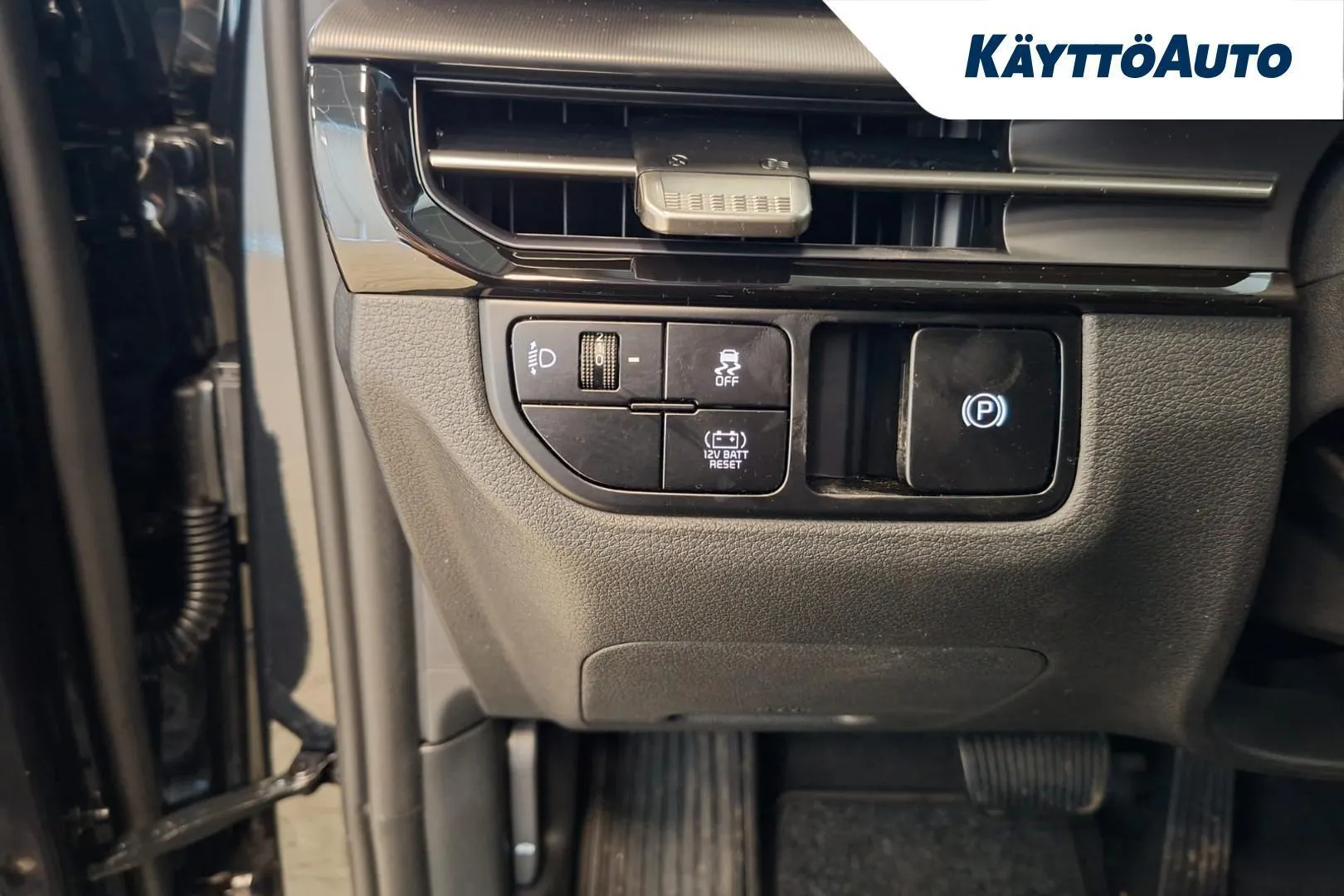 Kia Sportage XTT-550 carousel image