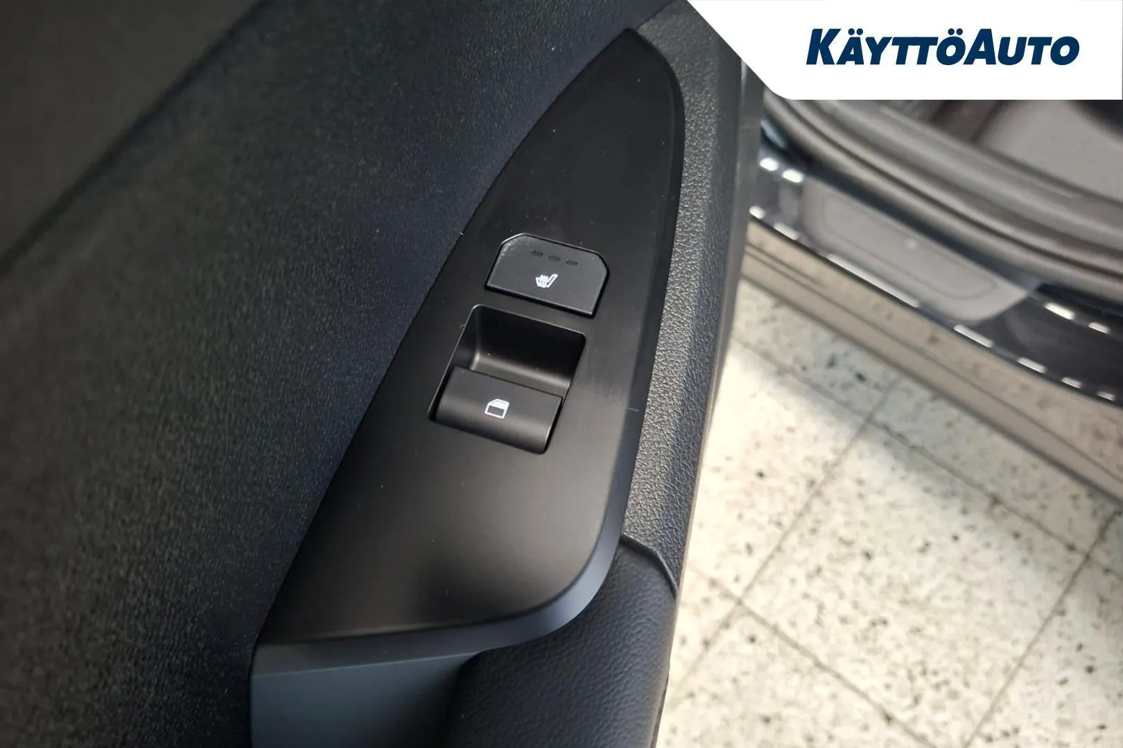 Kia Sportage XTT-550 carousel image