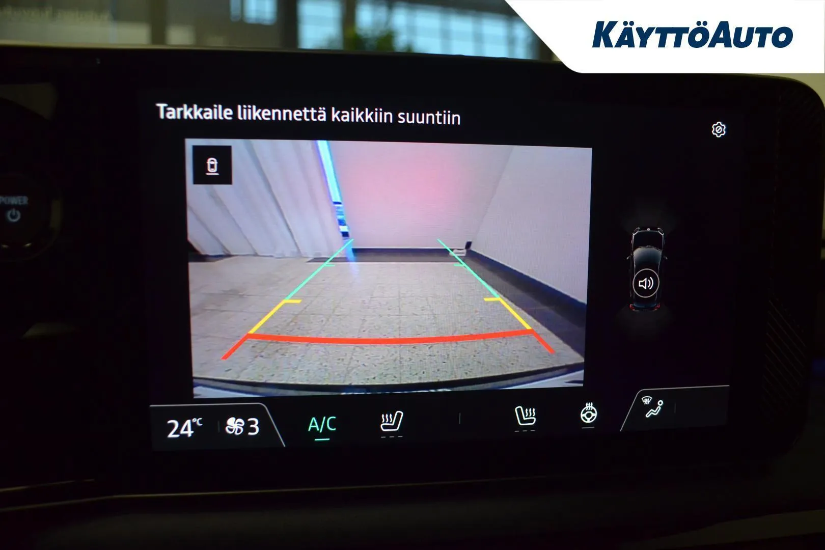 Nissan Micra YME-746 carousel image