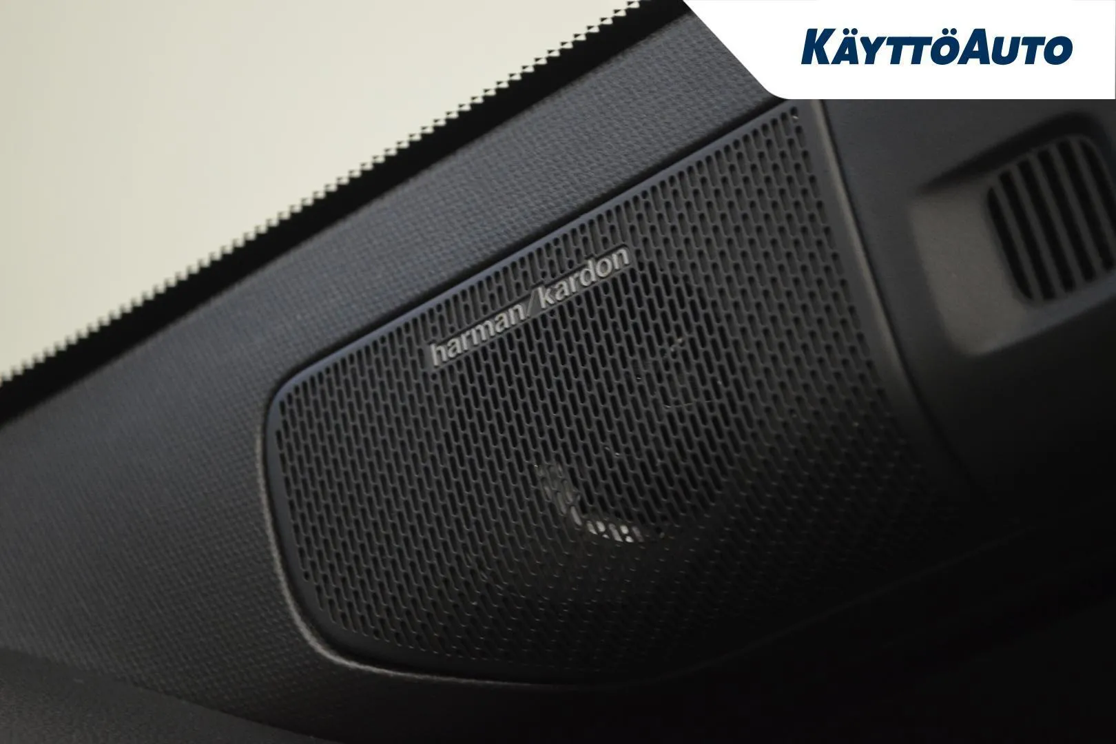 Nissan Micra YME-746 carousel image