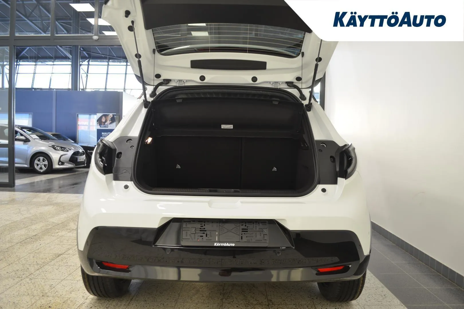 Nissan Micra YME-729 carousel image