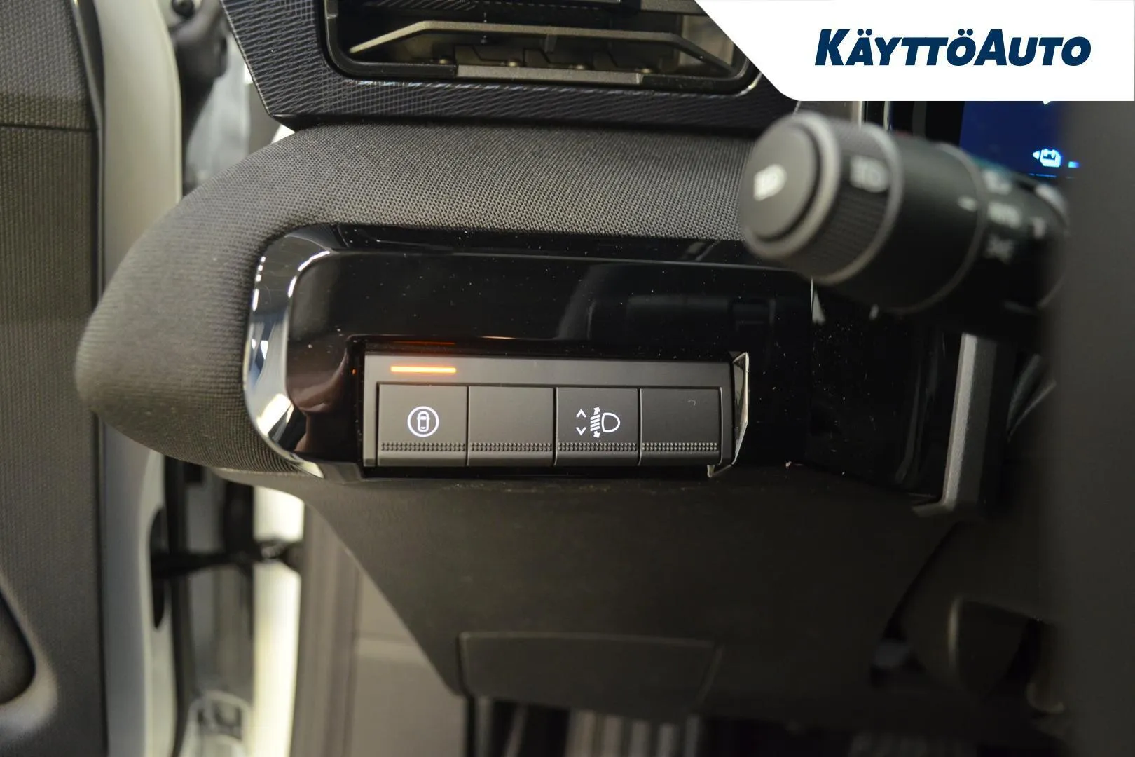 Nissan Micra YME-729 carousel image