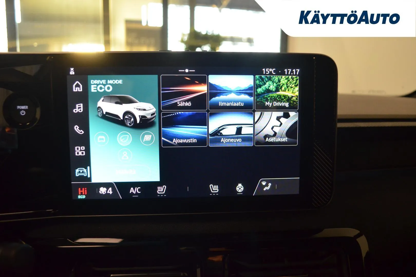 Nissan Micra YME-729 carousel image