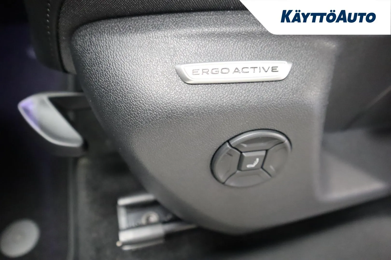 Volkswagen Tiguan LTM-750 carousel image