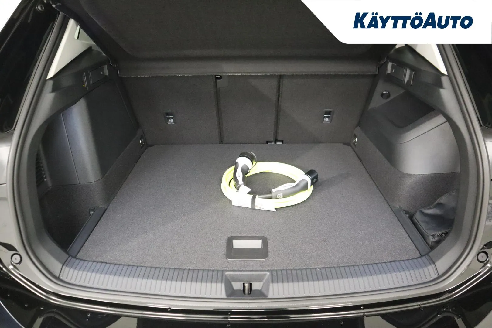 Volkswagen Tiguan LTM-750 carousel image